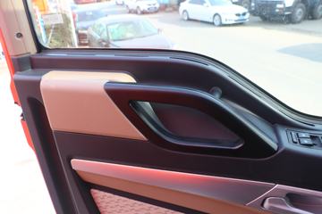 �й����� HOWO TX 250���� 4X2 9.6��AMT�Զ�����ʽ�ػ���(����)(ZZ5187XXYN711GF1)ͼƬ