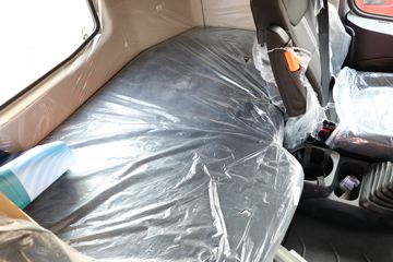 �й����� HOWO TH7�ؿ� 480���� 6X4 ǣ����(����)(12��)(ZZ4257W324HF1B)ͼƬ