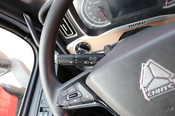 �й����� HOWO TH7�ؿ� 480���� 6X4 ǣ����(����)(12��)(ZZ4257W324HF1B)ͼƬ