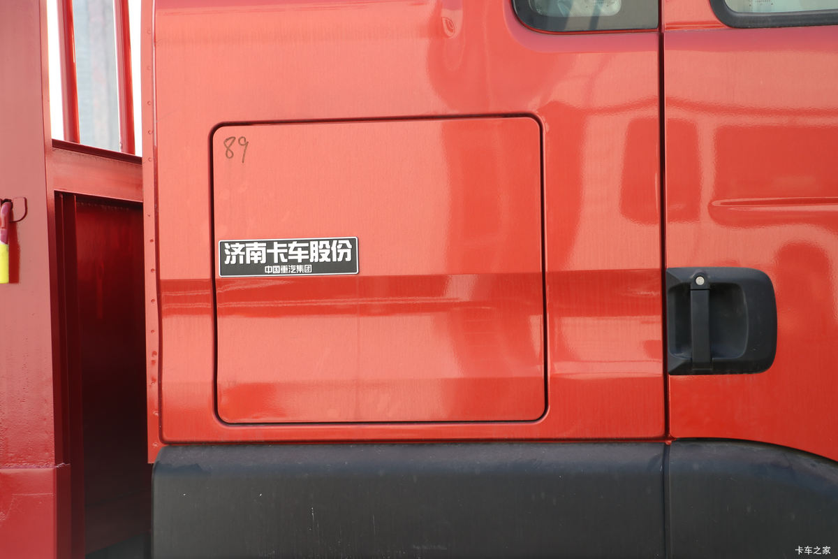 �й����� HOWO TX�ؿ� 310���� 6X2 8.6�������ػ���(����)���                                                