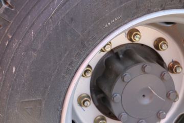 �й����� HOWO TH7�ؿ� 480���� 6X4 ǣ����(����)(12��)(ZZ4257W324HF1B)ͼƬ