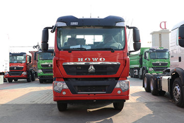 中国重汽 HOWO TX重卡 330马力 6X2 9.52米厢式载货车(国六)(ZZ5257XXYN56CGF1)