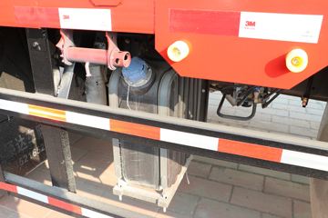 �й����� HOWO TX�ؿ� 310���� 6X2 8.6�������ػ���(����)(ZZ1257N56CGF1)ͼƬ