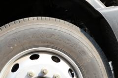 中国重汽 HOWO TX重卡 310马力 6X2 8.6米栏板载货车(国六)(ZZ1257N56CGF1)