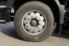 中国重汽 HOWO TX重卡 310马力 6X2 8.6米栏板载货车(国六)(ZZ1257N56CGF1)