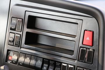 �й����� HOWO TX�ؿ� 430���� 6X4 ǣ����(����)(ZZ4257V324GF1)ͼƬ