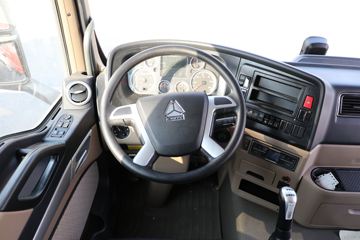 �й����� HOWO TX�ؿ� 430���� 6X4 ǣ����(����)(ZZ4257V324GF1)ͼƬ