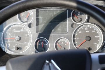 �й����� HOWO TX�ؿ� 430���� 6X4 ǣ����(����)(ZZ4257V324GF1)ͼƬ