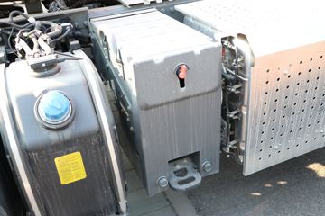 �й����� HOWO TX�ؿ� 430���� 6X4 ǣ����(����)(ZZ4257V324GF1)ͼƬ