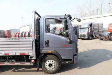 йHOWO ͳ˧ 160 4.15׵Ῠ()()(ZZ1047G3315F144)ͼƬ
