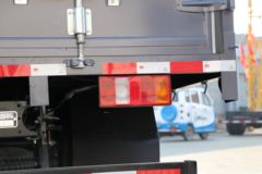 中国重汽HOWO 统帅 160马力 4X2 4.15米单排仓栅轻卡(ZZ5047CCYG3315F144)