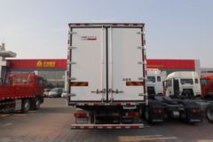中国重汽 HOWO TX 250马力 4X2 6.8米冷藏车(国六)