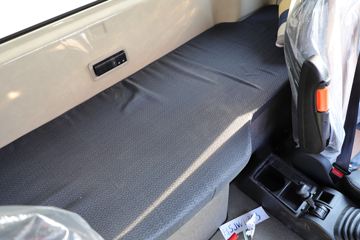 �й����� HOWO TX 250���� 4X2 6.8����س�(����)ͼƬ