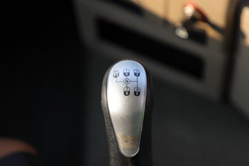 �й����� HOWO TX 250���� 4X2 6.8����س�(����)ͼƬ