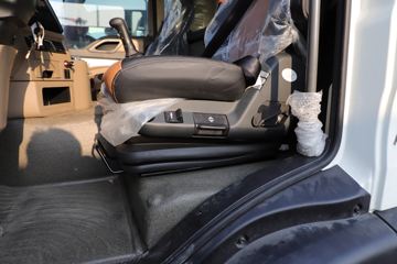 �й����� HOWO TX 250���� 4X2 6.8����س�(����)ͼƬ