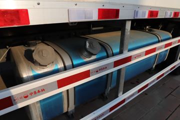 �й����� HOWO TX 250���� 4X2 6.8����س�(����)ͼƬ