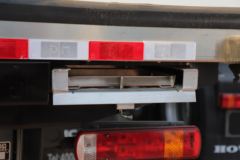 中国重汽 HOWO TX 250马力 4X2 6.8米冷藏车(国六)