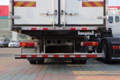 中国重汽 HOWO TX 250马力 4X2 6.8米冷藏车(国六)