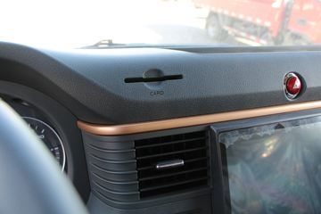 ���� ����V6 152���� 4.15�׵�����ʽ�ػ���(����)ͼƬ