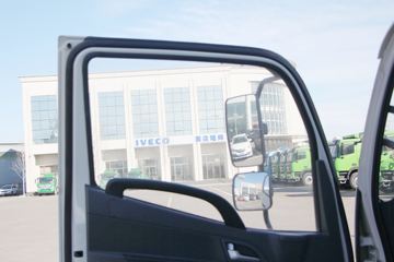 ���� ����V6 152���� 4.15�׵�����ʽ�ػ���(����)ͼƬ