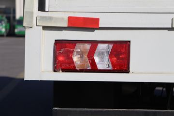 ���� ����V6 152���� 4.15�׵�����ʽ�ػ���(����)ͼƬ