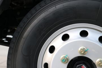 �����Ῠ ����K3000 130���� 4.18�׵��������Ῠ(����)(YTQ1041KH334)ͼƬ