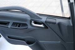 陕汽轻卡 德龙K3000 130马力 4.18米单排栏板轻卡(国六)(YTQ1041KH334)