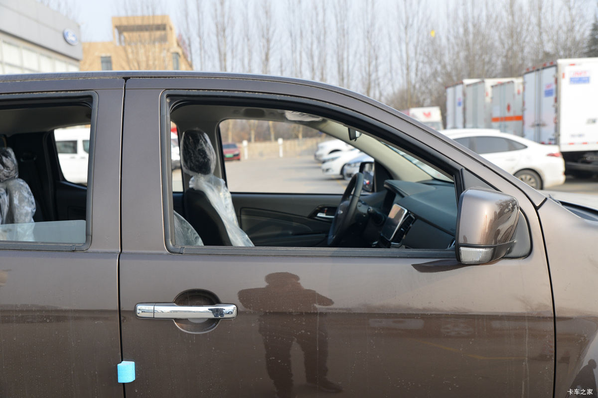 ������ʮ�� ���� 2020�� �Զ��콢�� 2.5T���� 150���� ���� �ӳ�˫��Ƥ�����                                                