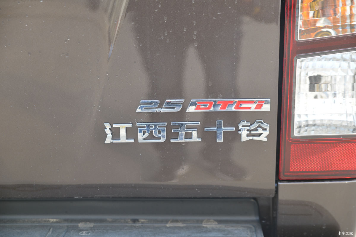 ������ʮ�� ���� 2020�� �Զ��콢�� 2.5T���� 150���� ���� �ӳ�˫��Ƥ�����                                                