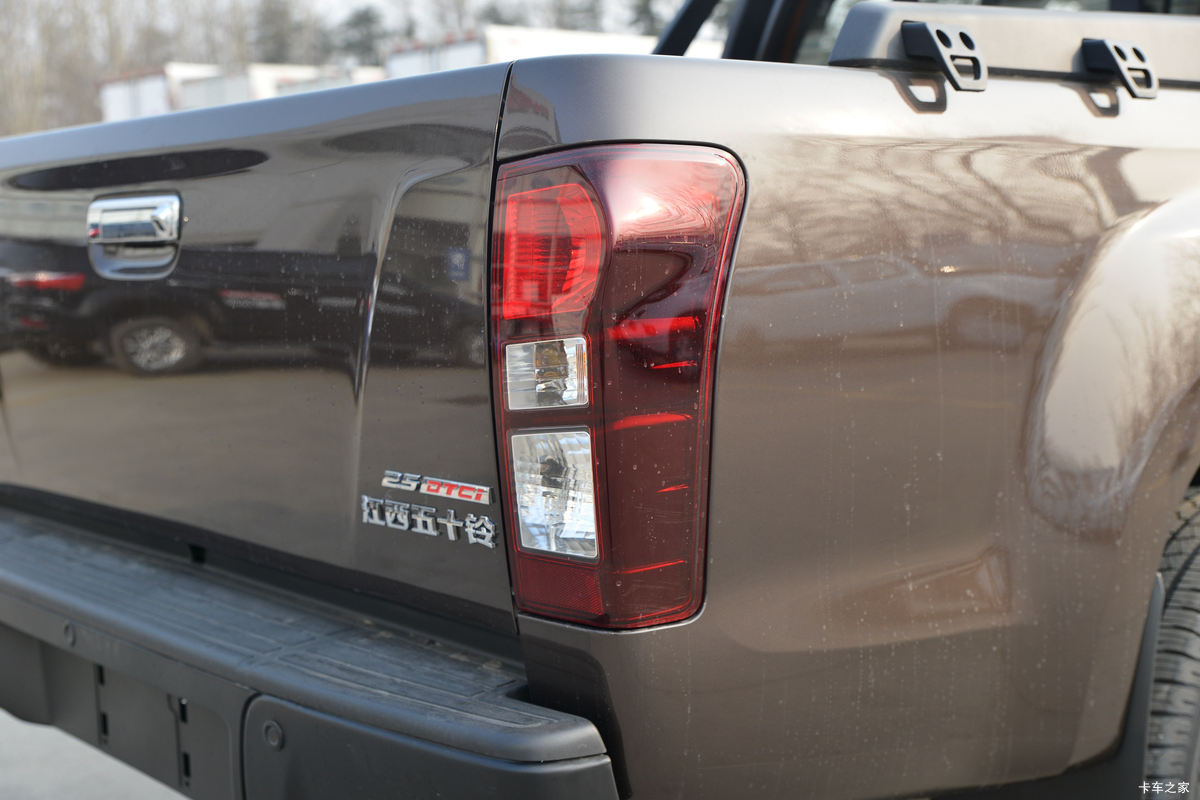 ������ʮ�� ���� 2020�� �Զ��콢�� 2.5T���� 150���� ���� �ӳ�˫��Ƥ�����                                                