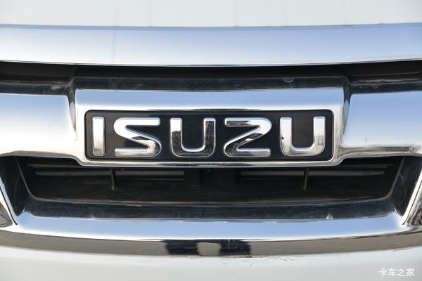 厦门江西五十铃铃拓皮卡限时促销中 优惠0.5万