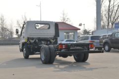 江铃 顺达宽体 122马力 4X2 4.02米冷藏车(国六)(JX5042XLCTG26)