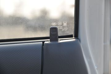 ���� ˳����� 122���� 4X2 4.02����س�(����)(JX5042XLCTG26)ͼƬ