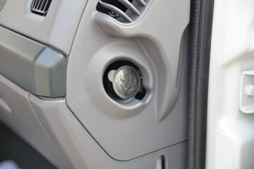 ���� ˳����� 122���� 4X2 4.02����س�(����)(JX5042XLCTG26)ͼƬ