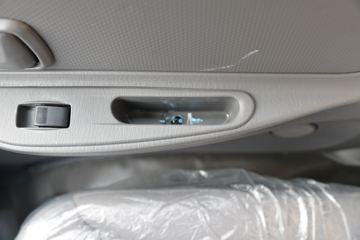 ���� ˳����� 122���� 4X2 4.02����س�(����)(JX5042XLCTG26)ͼƬ