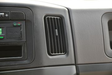 ���� ˳����� 122���� 4X2 4.02����س�(����)(JX5042XLCTG26)ͼƬ