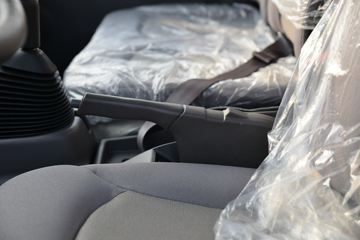 ���� ˳����� 122���� 4X2 4.02����س�(����)(JX5042XLCTG26)ͼƬ