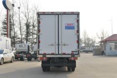 江西五十铃 翼放EC5 116马力 4X2 4.02米冷藏车(JMT5049XLCXGA26A) 江西五十铃 翼放EC5 116马力 4X2 4.02米冷藏车(JMT5049XLCXGA26A)