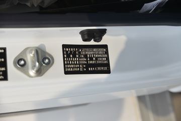 ������ʮ�� ����EC5 116���� 4X2 4.02����س�(JMT5049XLCXGA26A)ͼƬ