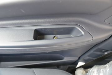 ������ʮ�� ����EC5 116���� 4X2 4.02����س�(JMT5049XLCXGA26A)ͼƬ