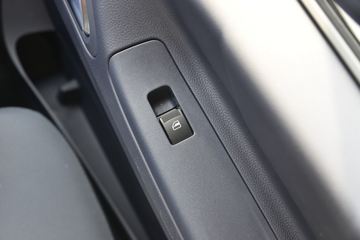 ������ʮ�� ����EC5 116���� 4X2 4.02����س�(JMT5049XLCXGA26A)ͼƬ