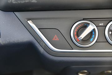 ������ʮ�� ����EC5 116���� 4X2 4.02����س�(JMT5049XLCXGA26A)ͼƬ