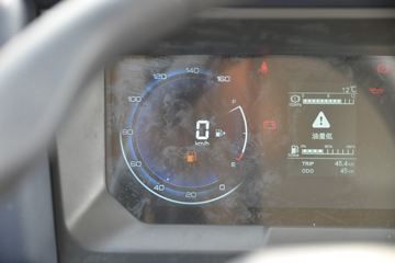 ������ʮ�� ����EC5 116���� 4X2 4.02����س�(JMT5049XLCXGA26A)ͼƬ