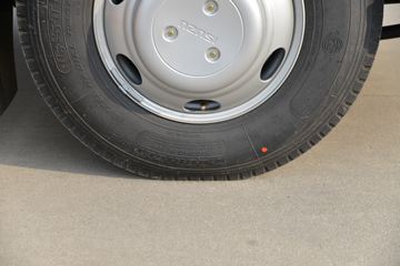 ������ʮ�� ����EC5 116���� 4X2 4.02����س�(JMT5049XLCXGA26A)ͼƬ