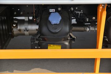 ������ʮ�� ����EC5 116���� 4X2 4.02����س�(JMT5049XLCXGA26A)ͼƬ