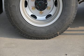 ������ʮ�� ����EC5 116���� 4X2 4.02����س�(JMT5049XLCXGA26A)ͼƬ