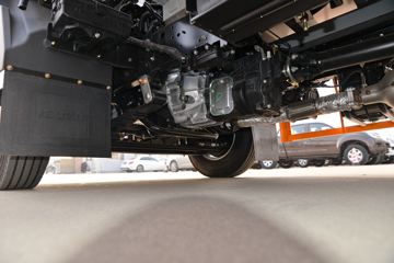 ������ʮ�� ����EC5 116���� 4X2 4.02����س�(JMT5049XLCXGA26A)ͼƬ