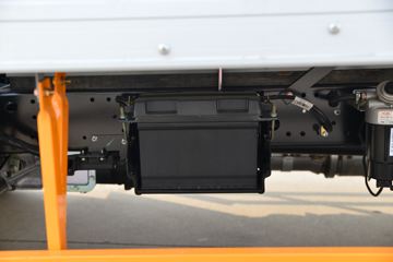 ������ʮ�� ����EC5 116���� 4X2 4.02����س�(JMT5049XLCXGA26A)ͼƬ