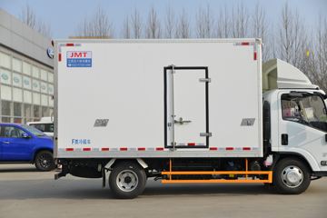 ������ʮ�� ����EC5 116���� 4X2 4.02����س�(JMT5049XLCXGA26A)ͼƬ