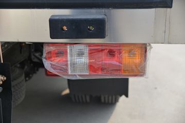 ������ʮ�� ����EC5 116���� 4X2 4.02����س�(JMT5049XLCXGA26A)ͼƬ